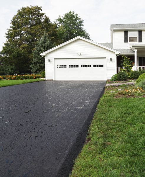Blacktop Driveway Paving in Ocala