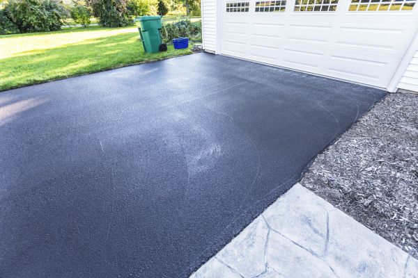 Blacktop Driveway Service in Ocala